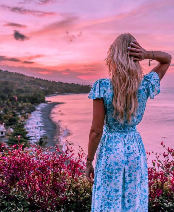Waenis Sunset View Hotel&Restaurant, Amed, Bali Buitenkant foto