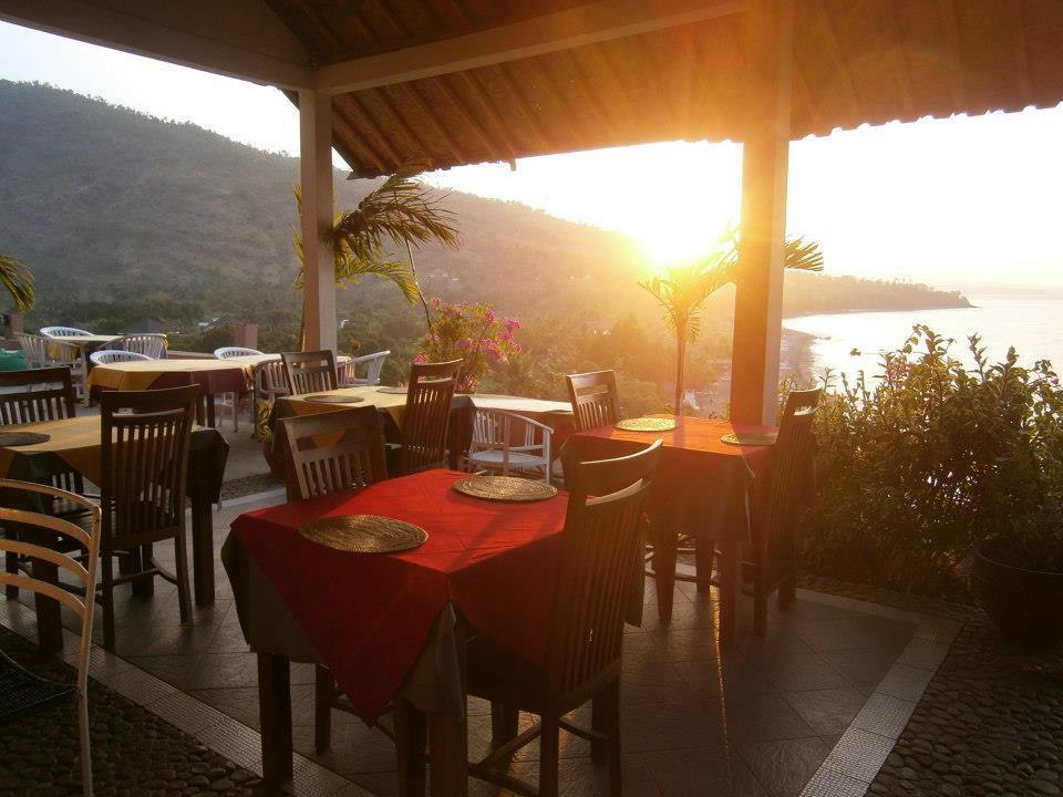 Waenis Sunset View Hotel&Restaurant, Amed, Bali Buitenkant foto